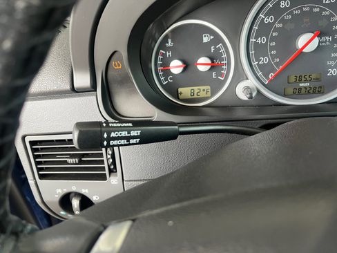 Used 2005 Chrysler Crossfire SRT-6 image 11