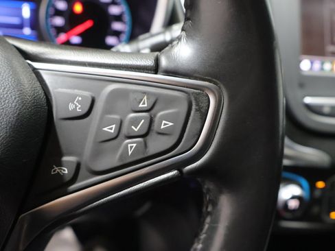 Used 2021 Chevrolet Equinox LT w/ Driver Convenience Package AWD/4WD image 33