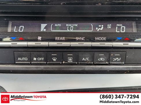 Certified 2025 Toyota Sienna LE AWD/4WD image 24