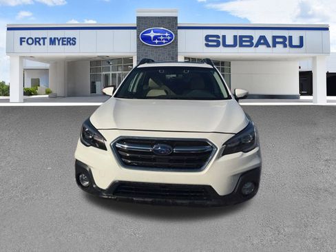Used 2018 Subaru Outback 3.6R Limited image 4