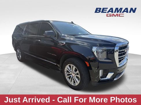 Used 2023 GMC Yukon XL SLT w/ SLT Luxury Package AWD/4WD image 1