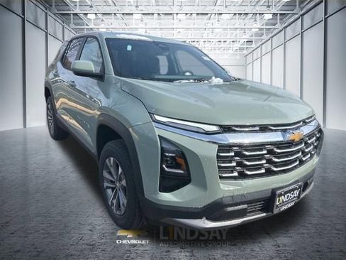 New 2026 Chevrolet Equinox LT FWD image 3