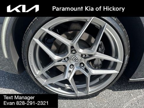 Used 2014 Chevrolet Corvette Stingray Coupe w/ 2LT Preferred Equipment Group RWD image 9