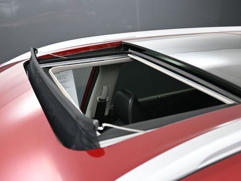 Used 2024 Nissan Rogue SL w/ SL Premium Package image 14