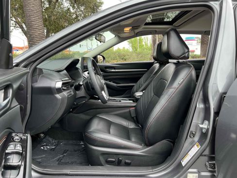 Used 2023 Nissan Altima 2.5 SR w/ SR Premium Package image 44