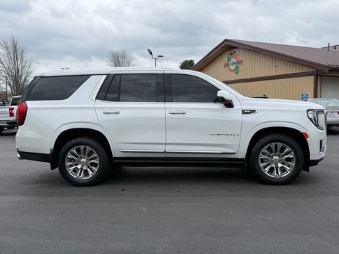 Used 2022 GMC Yukon Denali AWD/4WD image 9