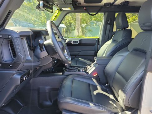 Used 2025 Ford Bronco Badlands AWD/4WD image 13