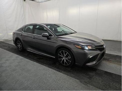 Used 2021 Toyota Camry SE FWD image 3