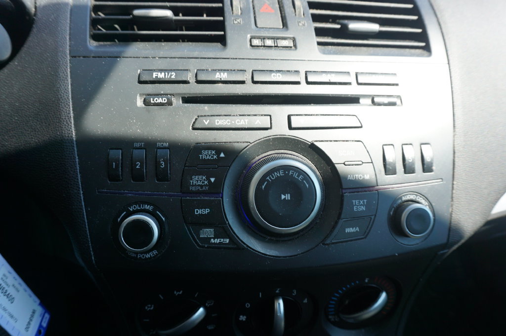 Used 2012 MAZDA MAZDA3 s Touring FWD image 10
