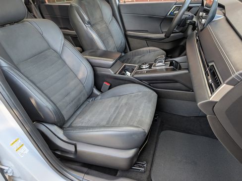 Used 2023 Mitsubishi Outlander SE FWD image 25