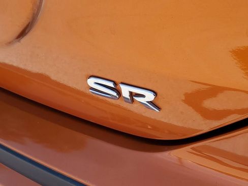 Used 2023 Nissan Kicks SR w/ SR Premium Package FWD image 6