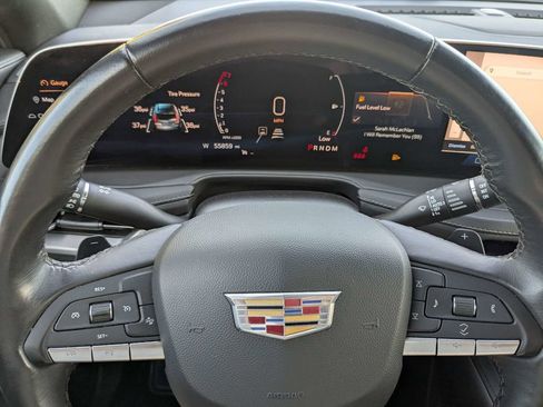 Used 2024 Cadillac XT4 Premium Luxury FWD image 30