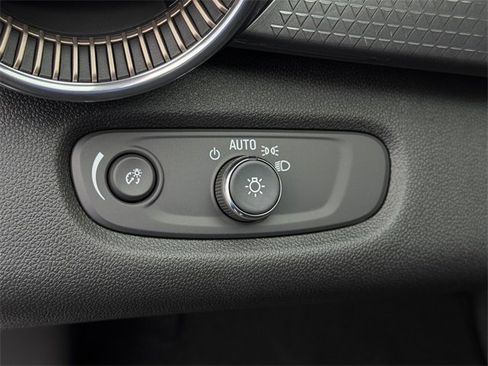 New 2026 Chevrolet Trax ACTIV w/ Driver Confidence Package image 18