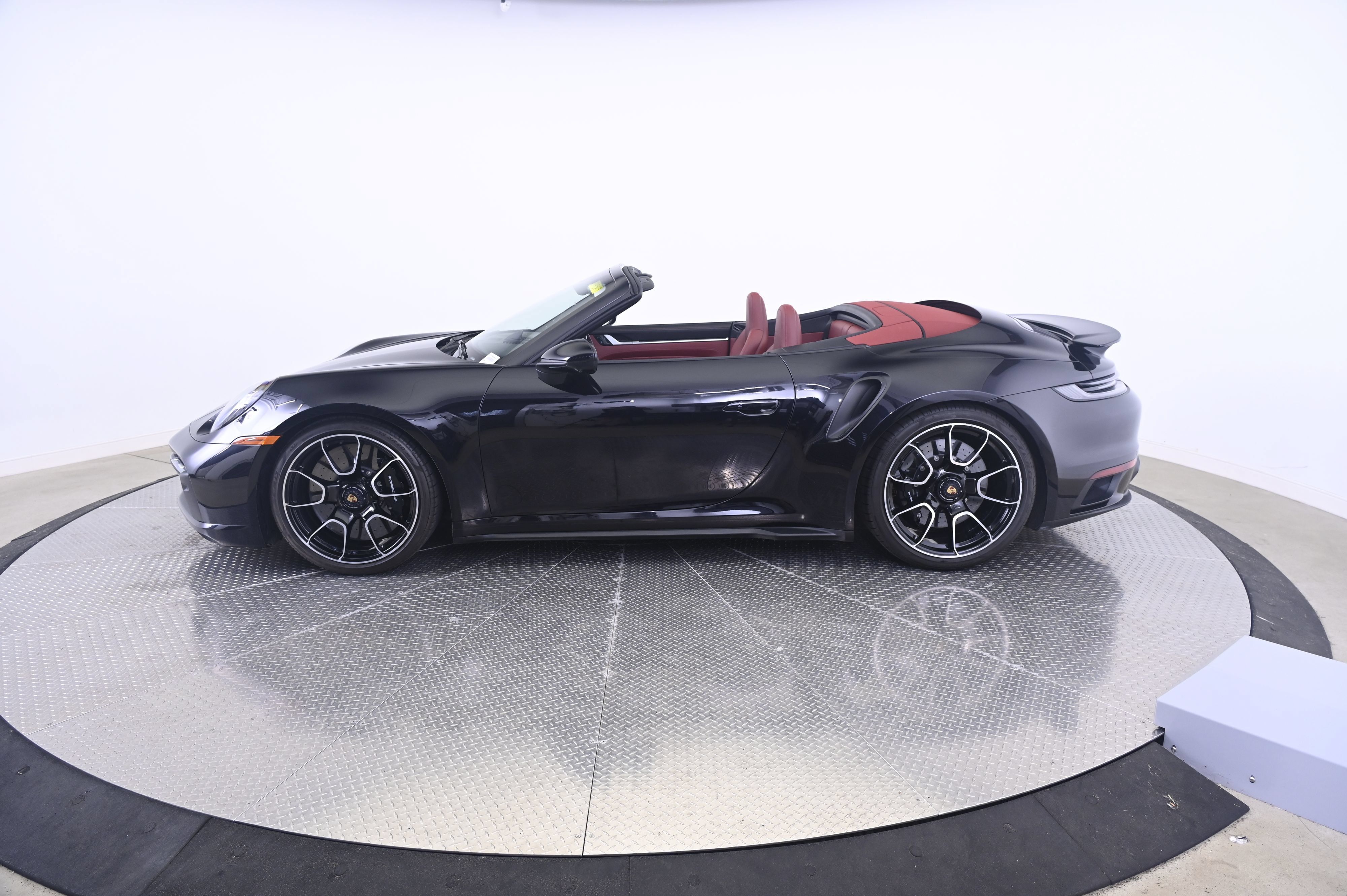 Certified 2021 Porsche 911 Turbo S AWD/4WD image 2