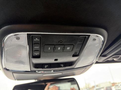 Used 2023 Dodge Charger Scat Pack image 17