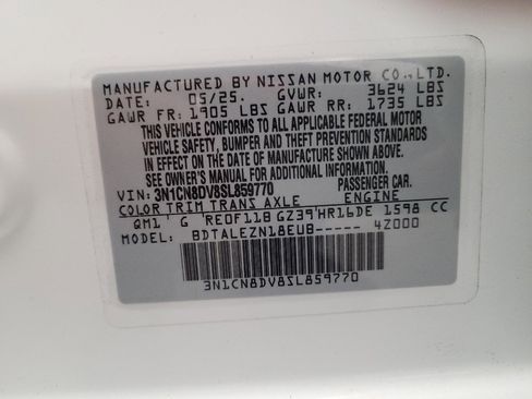 Used 2025 Nissan Versa S w/ Trunk Package FWD image 33