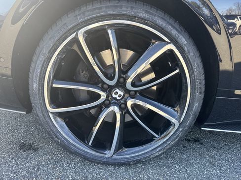 Used 2022 Bentley Continental GT AWD/4WD image 29