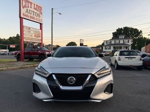 Used 2020 Nissan Maxima 3.5 SV w/ Floor Mat Group FWD image 3