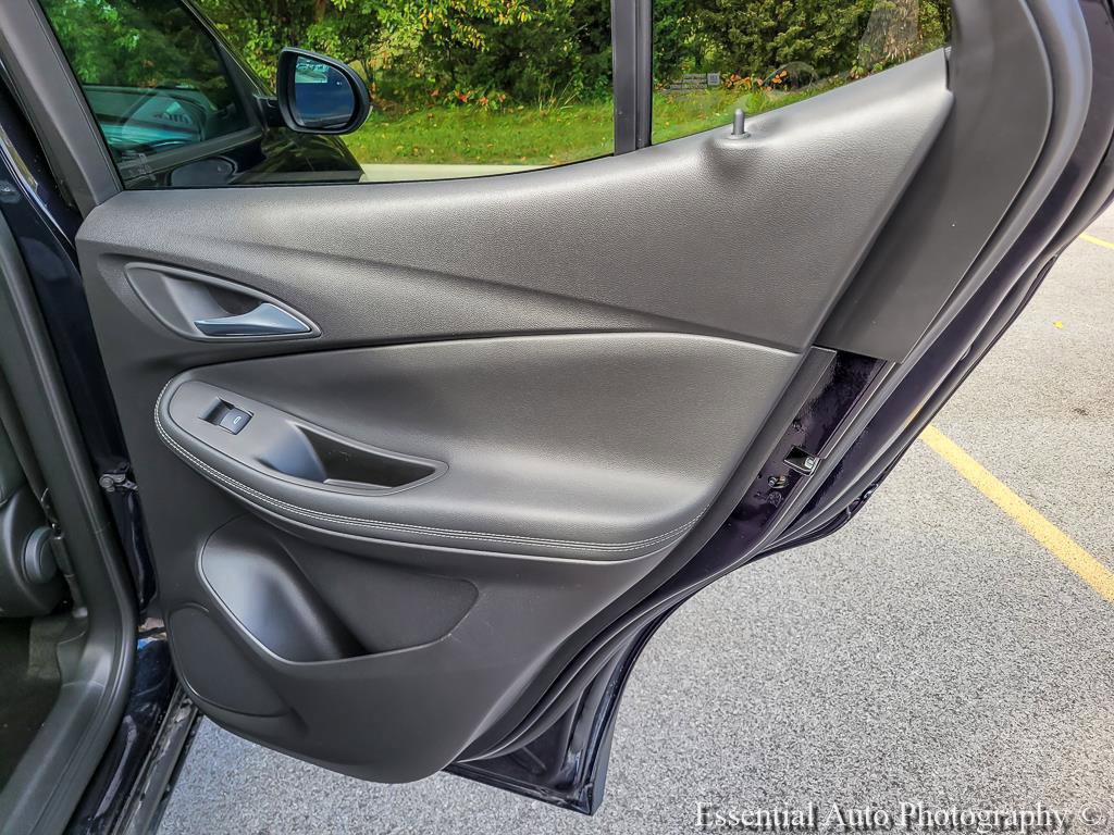 Used 2020 Buick Encore GX Essence FWD image 27