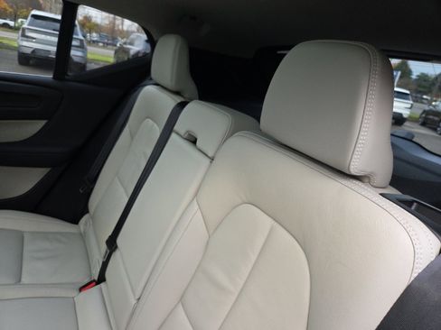 Certified 2023 Volvo XC40 B5 Plus w/ Driver Assist Package image 6