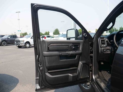 New 2026 RAM 3500 Limited image 40