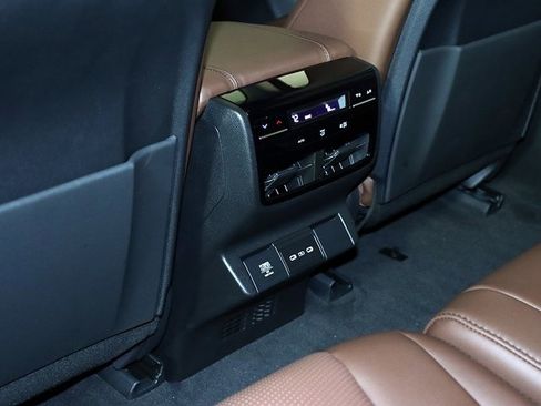 Used 2026 Acura MDX w/ Technology Package image 16