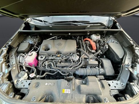 Certified 2024 Toyota RAV4 LE AWD/4WD image 30