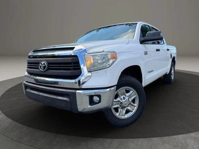 Used 2014 Toyota Tundra SR5 w/ SR5 Upgrade Package