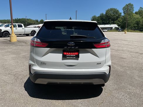 Used 2024 Ford Edge SEL AWD/4WD image 6