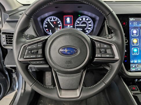 Used 2025 Subaru Outback Premium image 16