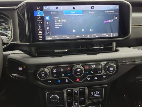 Used 2024 Jeep Wrangler Sahara w/ Technology Group image 33