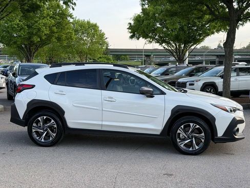 Used 2024 Subaru Crosstrek 2.0i Premium AWD/4WD image 5