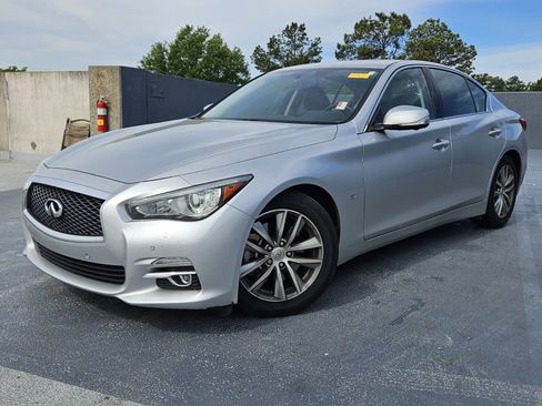 Used 2015 INFINITI Q50 Premium w/ Technology Package image 1