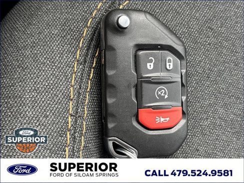 Used 2024 Jeep Wrangler Willys AWD/4WD image 39