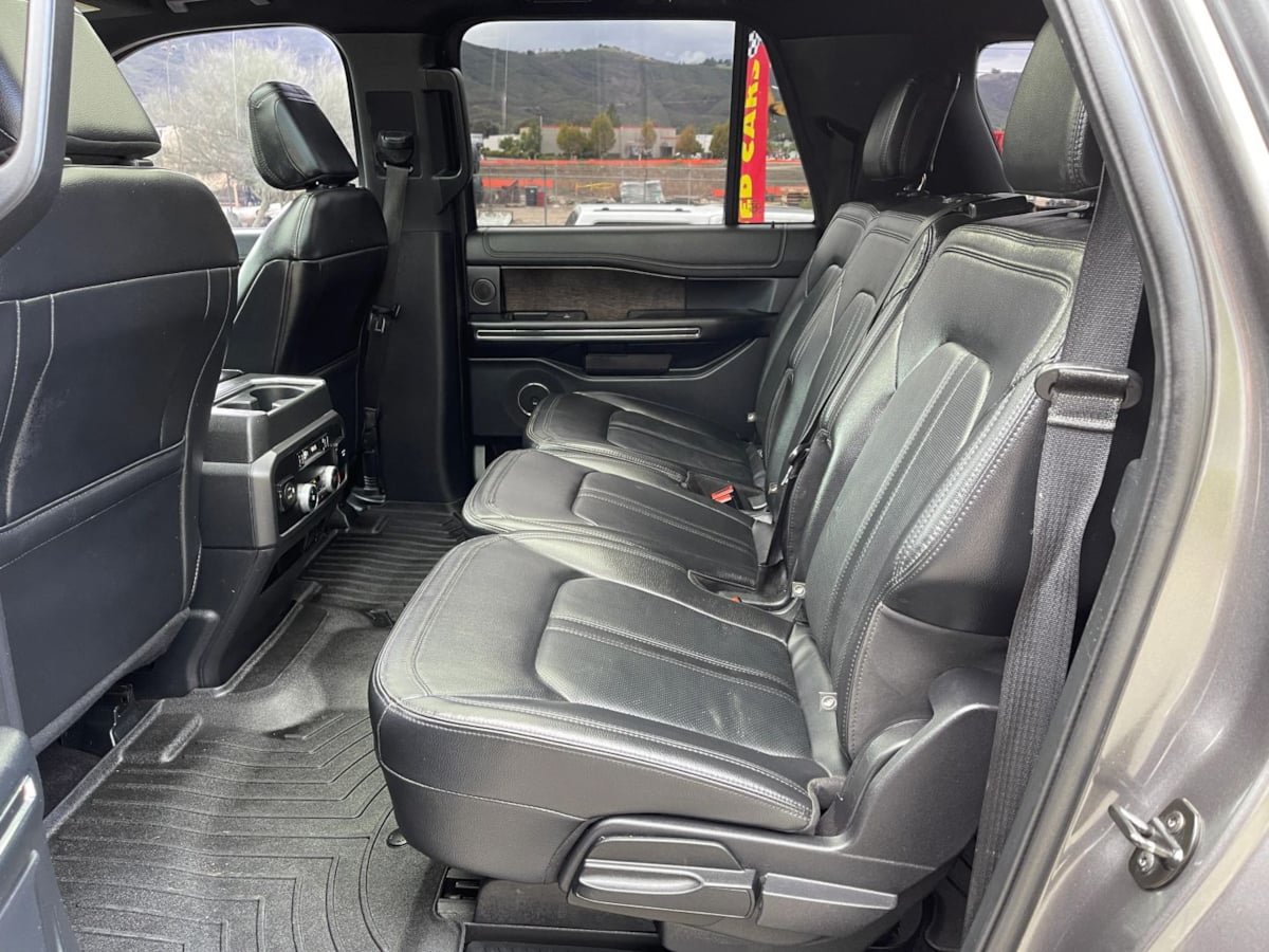 Used 2021 Ford Expedition Max Limited RWD image 24