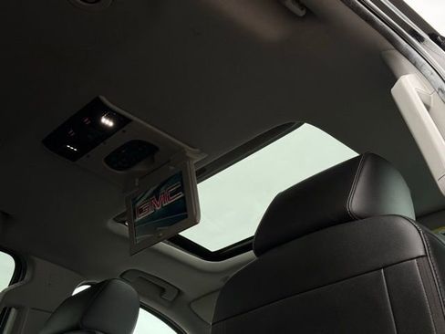Used 2018 GMC Yukon SLT w/ Open Road Package image 25