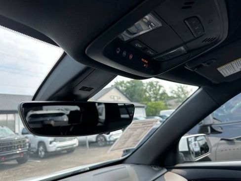 Used 2023 Chevrolet Traverse RS w/ LPO, Floor Liner Package AWD/4WD image 19