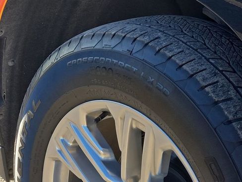 Used 2023 GMC Yukon SLT image 9