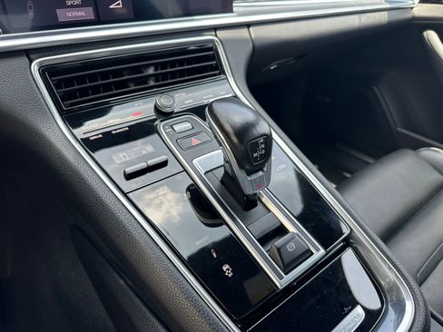 Used 2017 Porsche Panamera 4 AWD/4WD image 14