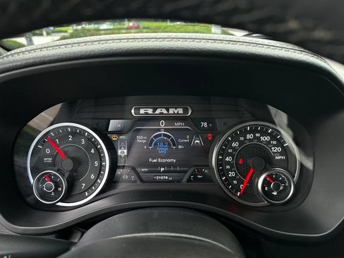 Used 2026 RAM 1500 Laramie AWD/4WD image 16