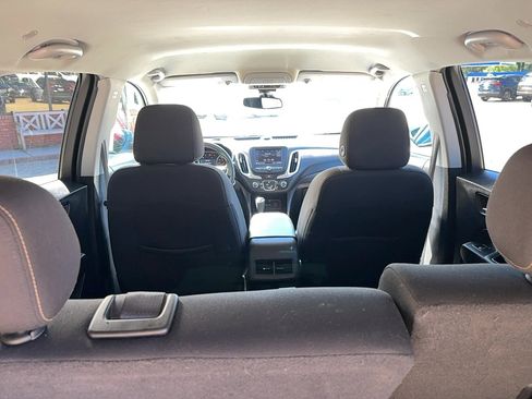 Used 2021 Chevrolet Equinox LT w/ LPO, Cargo Package image 10