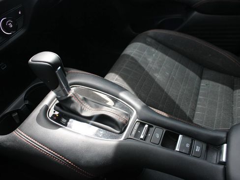 Used 2025 Honda HR-V Sport image 17