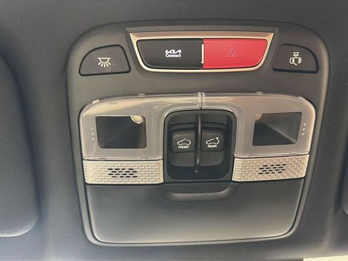 Used 2023 Kia Telluride SX X-Line AWD/4WD image 32