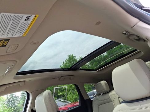 Certified 2025 Lincoln Corsair Grand Touring w/ Equipment Group 302A AWD/4WD image 14