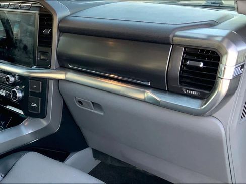 Used 2021 Ford F150 Lariat image 17