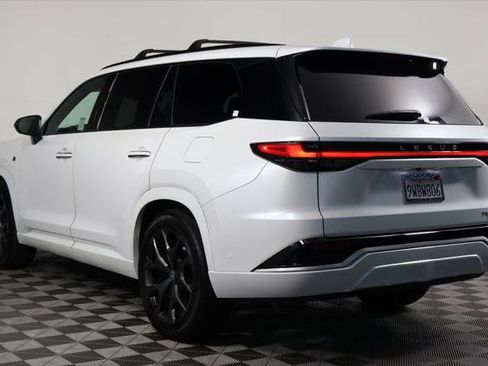 Certified 2026 Lexus TX 500h AWD w/ Technology Package image 6