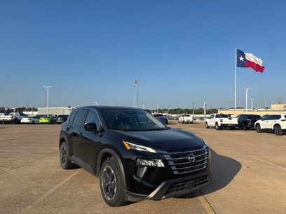 Used 2025 Nissan Rogue SV