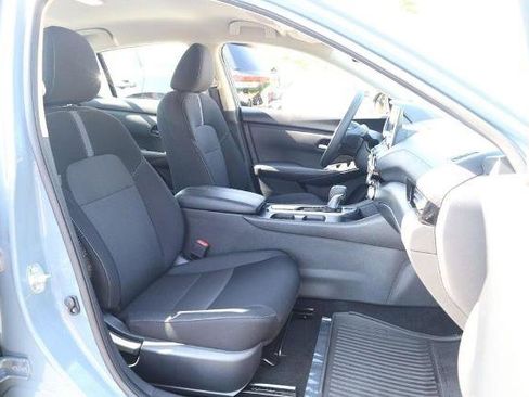 Certified 2024 Nissan Sentra SV FWD image 23