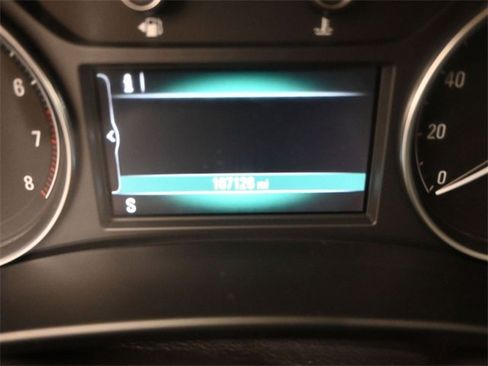 Used 2019 Buick Enclave Essence image 7