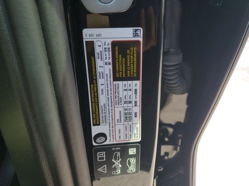 Used 2025 BMW X7 xDrive40i w/ M Sport Package image 33